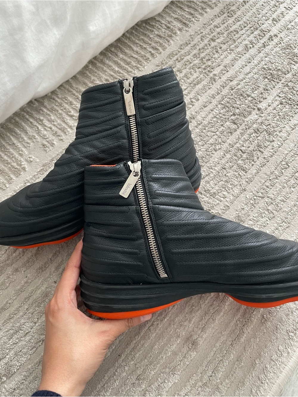 VALEXTRA Leather High-Top Sneakers - Picture 6 of 12